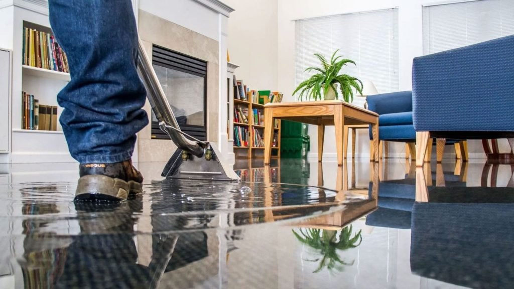 Vital Tips to Hire the Best Water Restoration Clean-Up Service